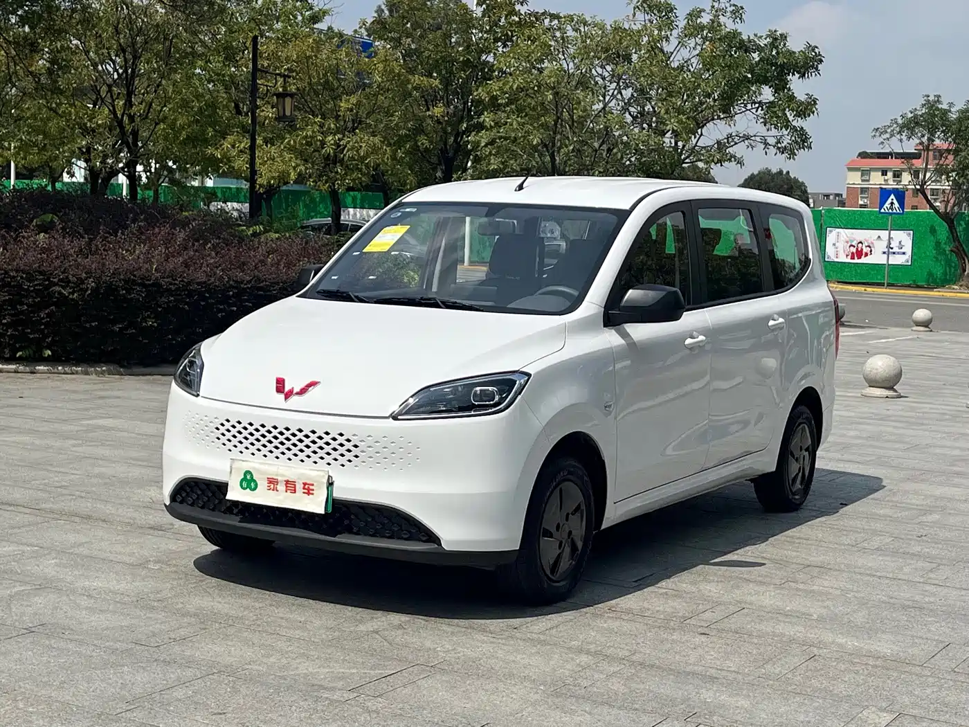 Wuling Motors Wuling Hongguang New Energy 2025 — пригон из Китая