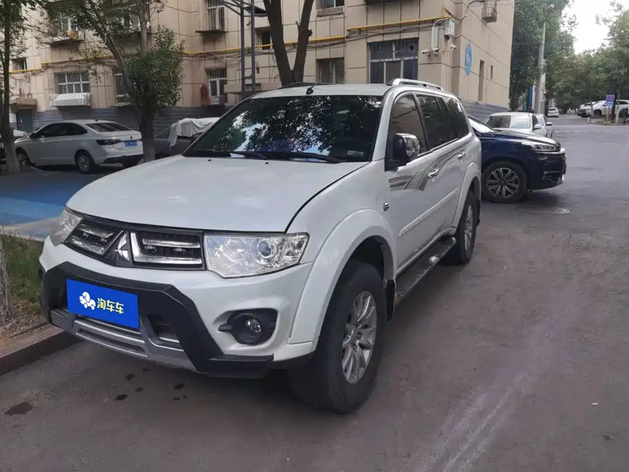 2016 Mitsubishi Pajero Sport