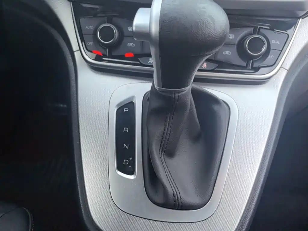 Haval M6 2018 2018 Facelift 1.5T DCT 2WD Elite Edition