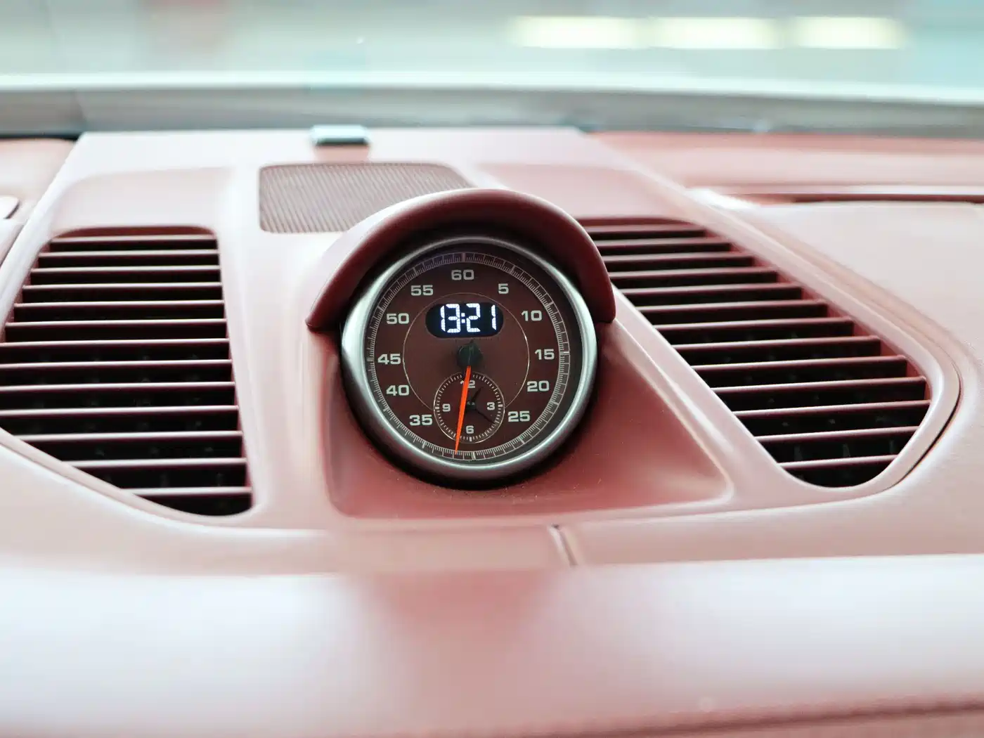 Porsche 911 2015 Carrera 4 3.4L Style Edition фото 14