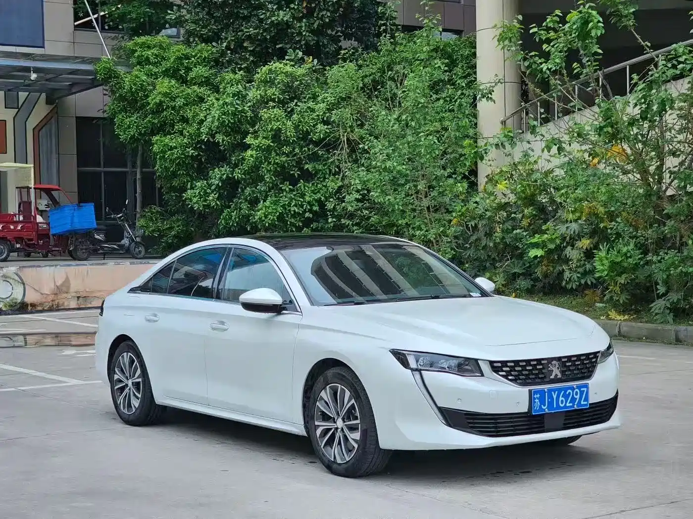 Peugeot 508 2019 508L 400THP PureTech Driving Control Edition China VI фото 3