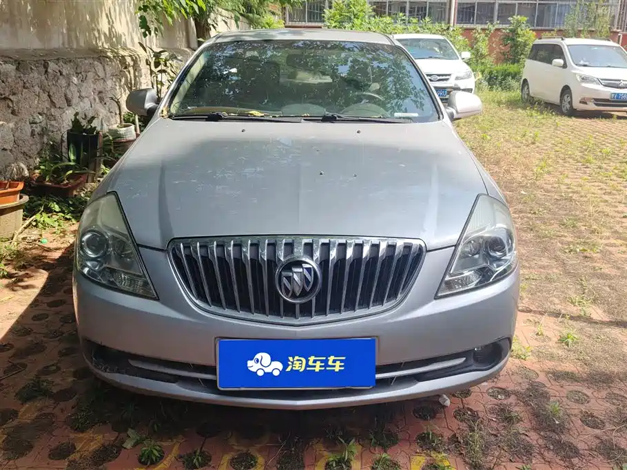 Buick Excelle 2013 1.5L Manual Classic Edition фото 2