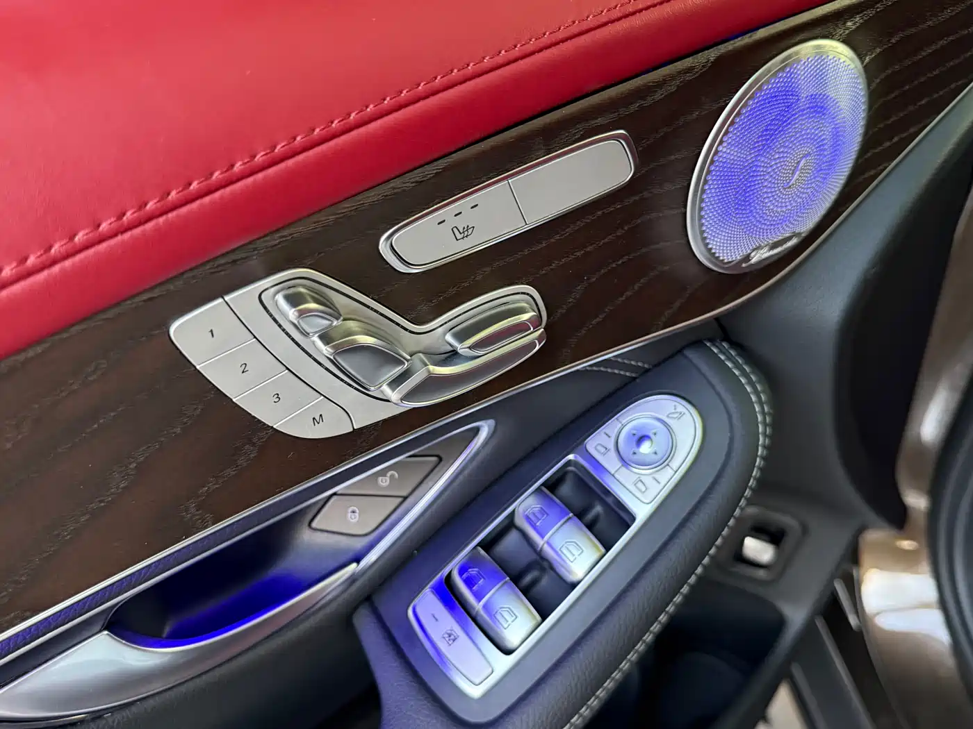 Mercedes-Benz GLC 2017 GLC 300 4MATIC Dynamic фото 5