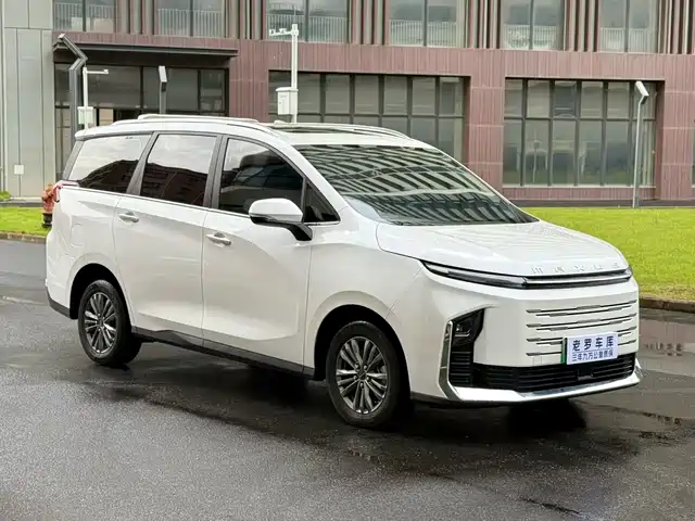  SAIC Maxus Maxus G50 PHEV 2025 Facelift Flagship Edition