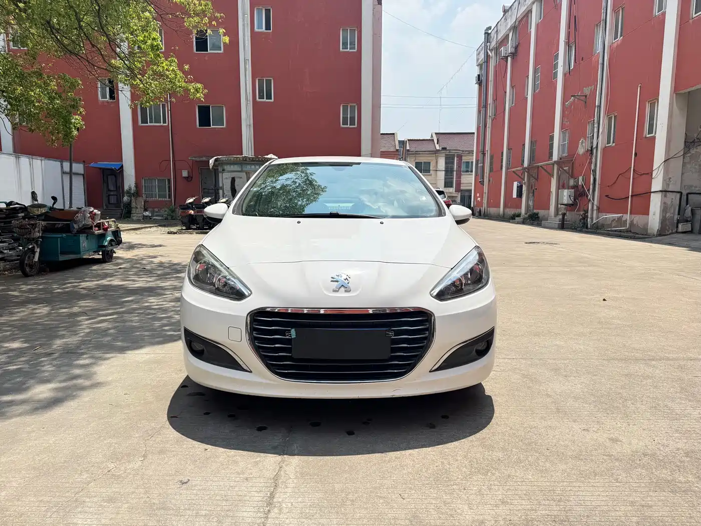Peugeot 308 2013 Model 1.6L Automatic Trend Style фото 3