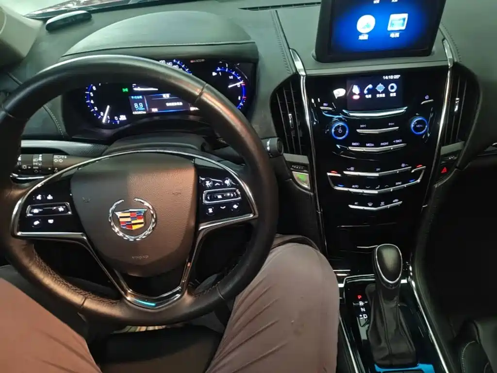 صورة 10 - Cadillac ATS-L