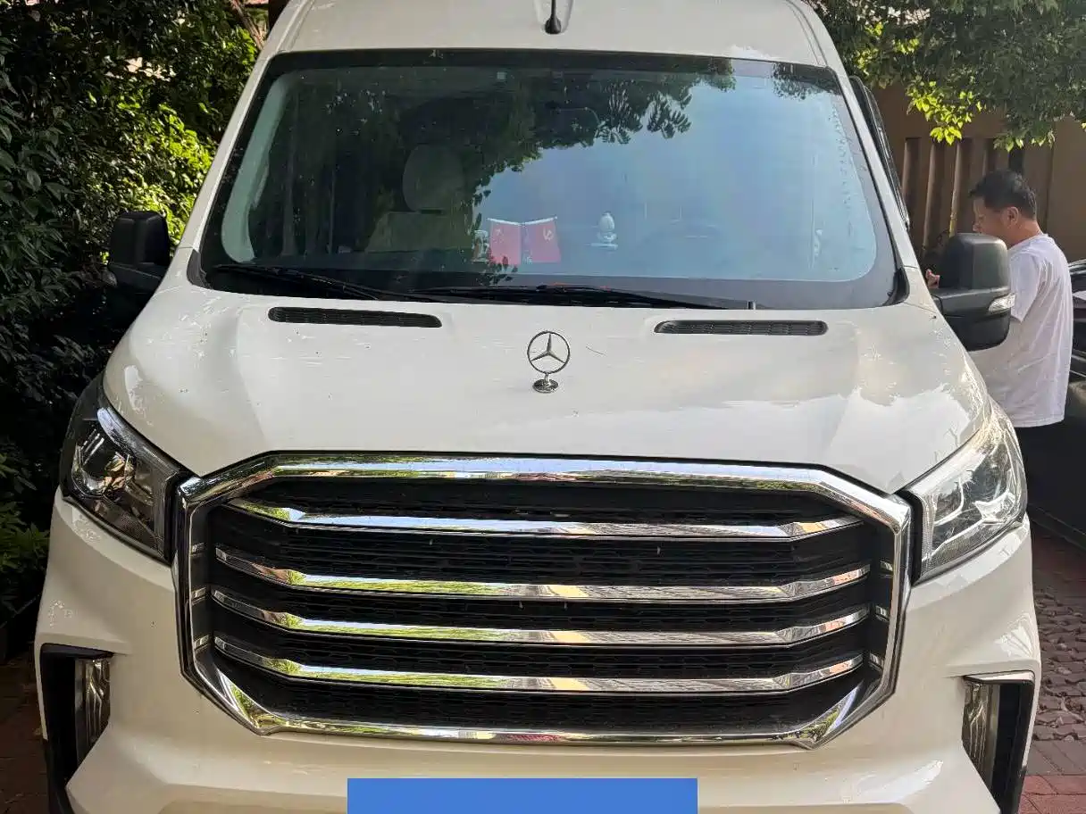 SAIC Maxus Xintu V90 2024 Zhida Commercial Version 2.0T Manual RWD Long Wheelbase High Roof Single Rear Tire 9-Seater фото 2