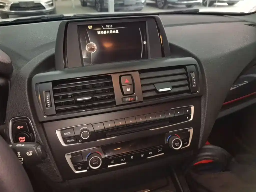 BMW 1 Series (Import) 2013 Facelift 118i Sport Model фото 13