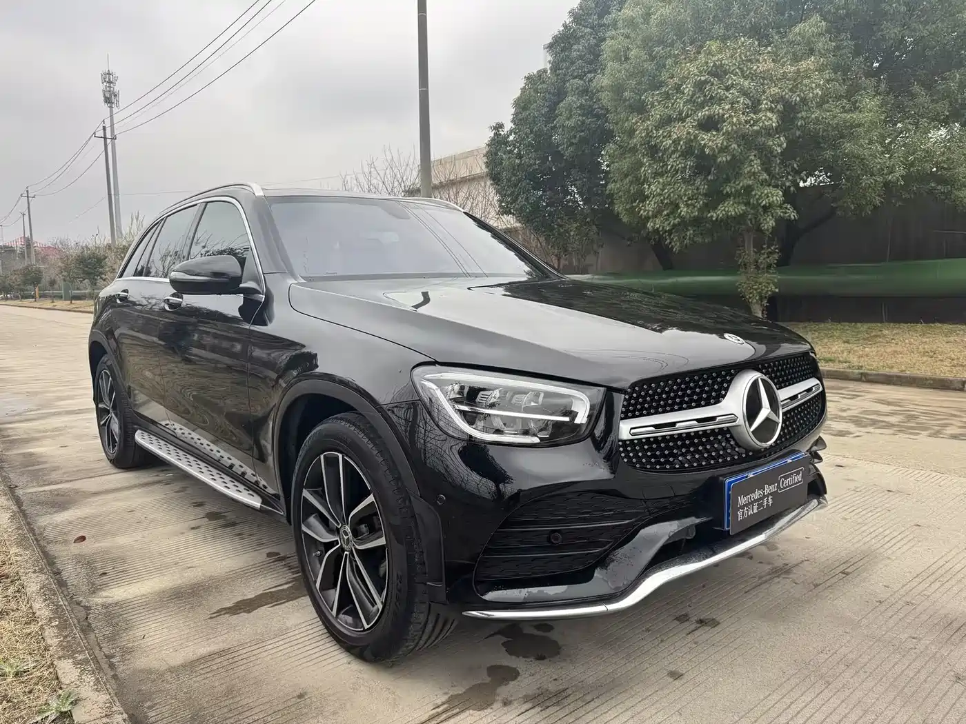 MERCEDES-BENZ GLC