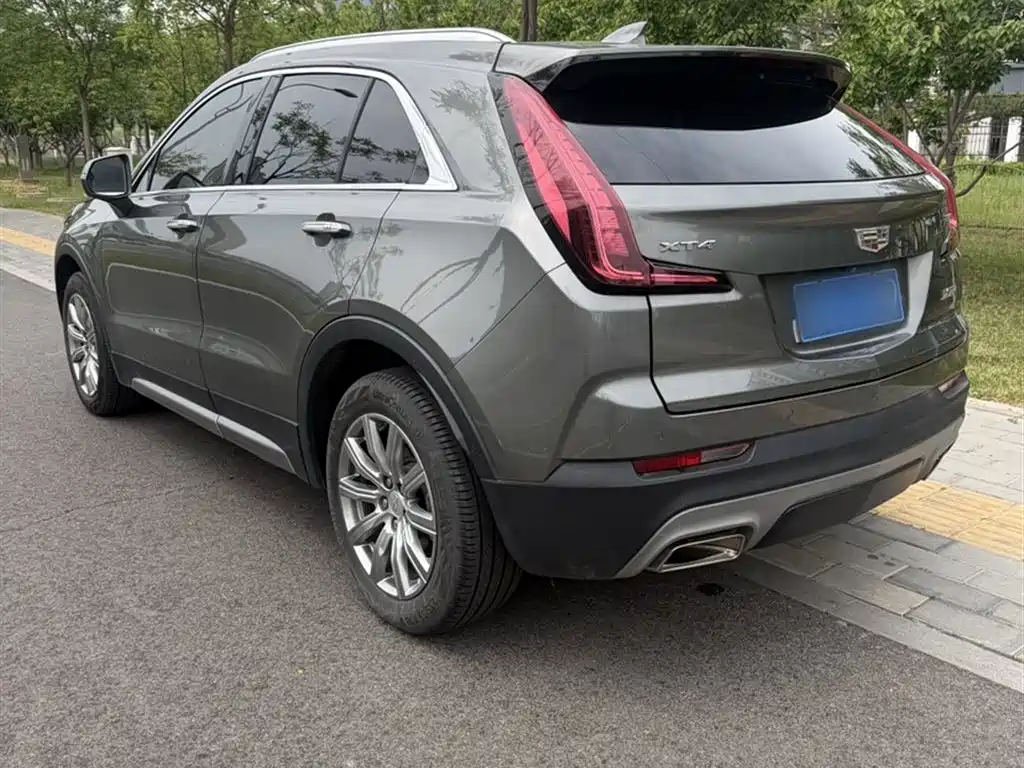 Cadillac XT4 2018 28T FWD Leading Edition фото 4