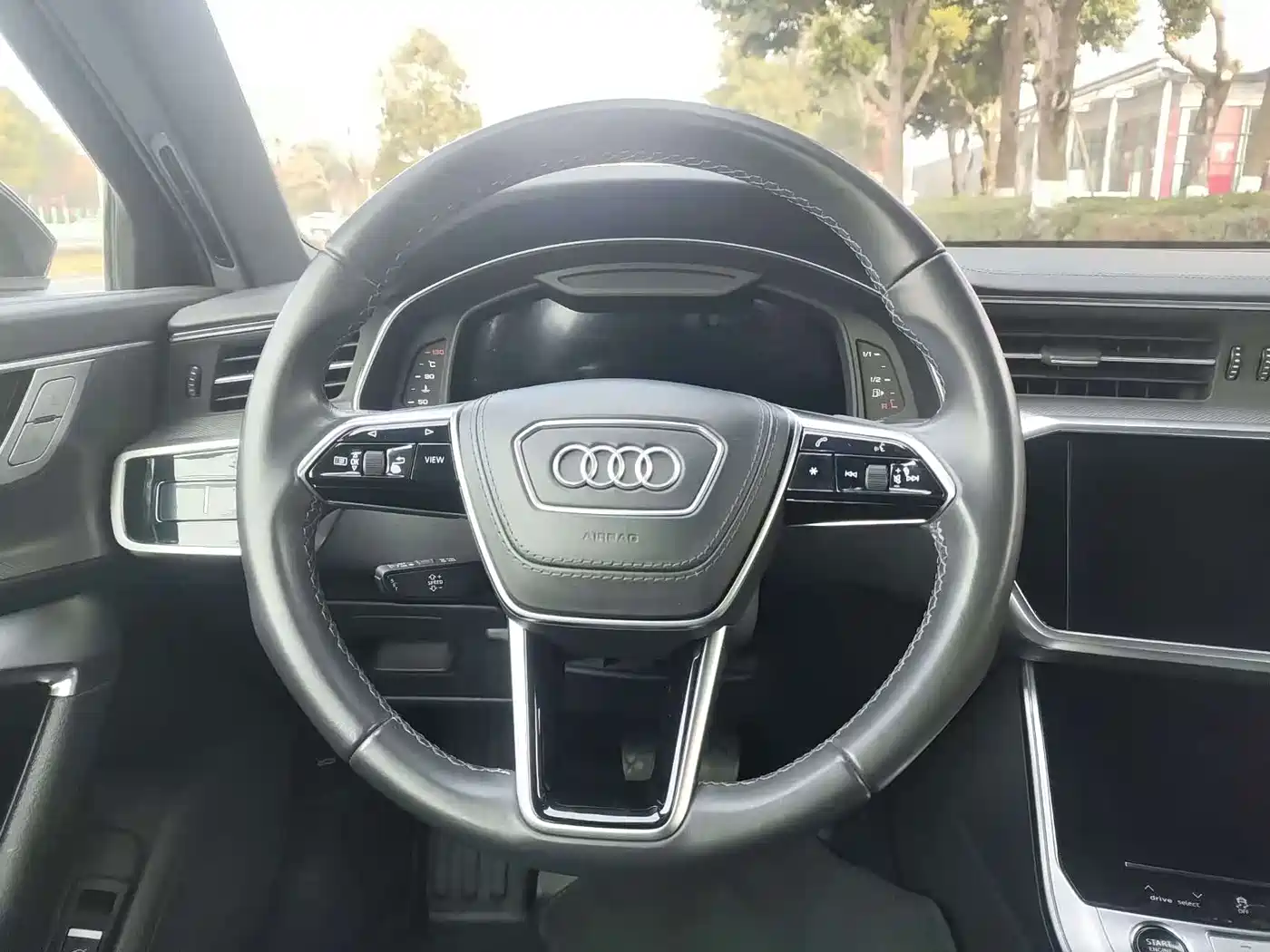 Audi A6L 2024 40 TFSI Luxury Dynamic фото 11