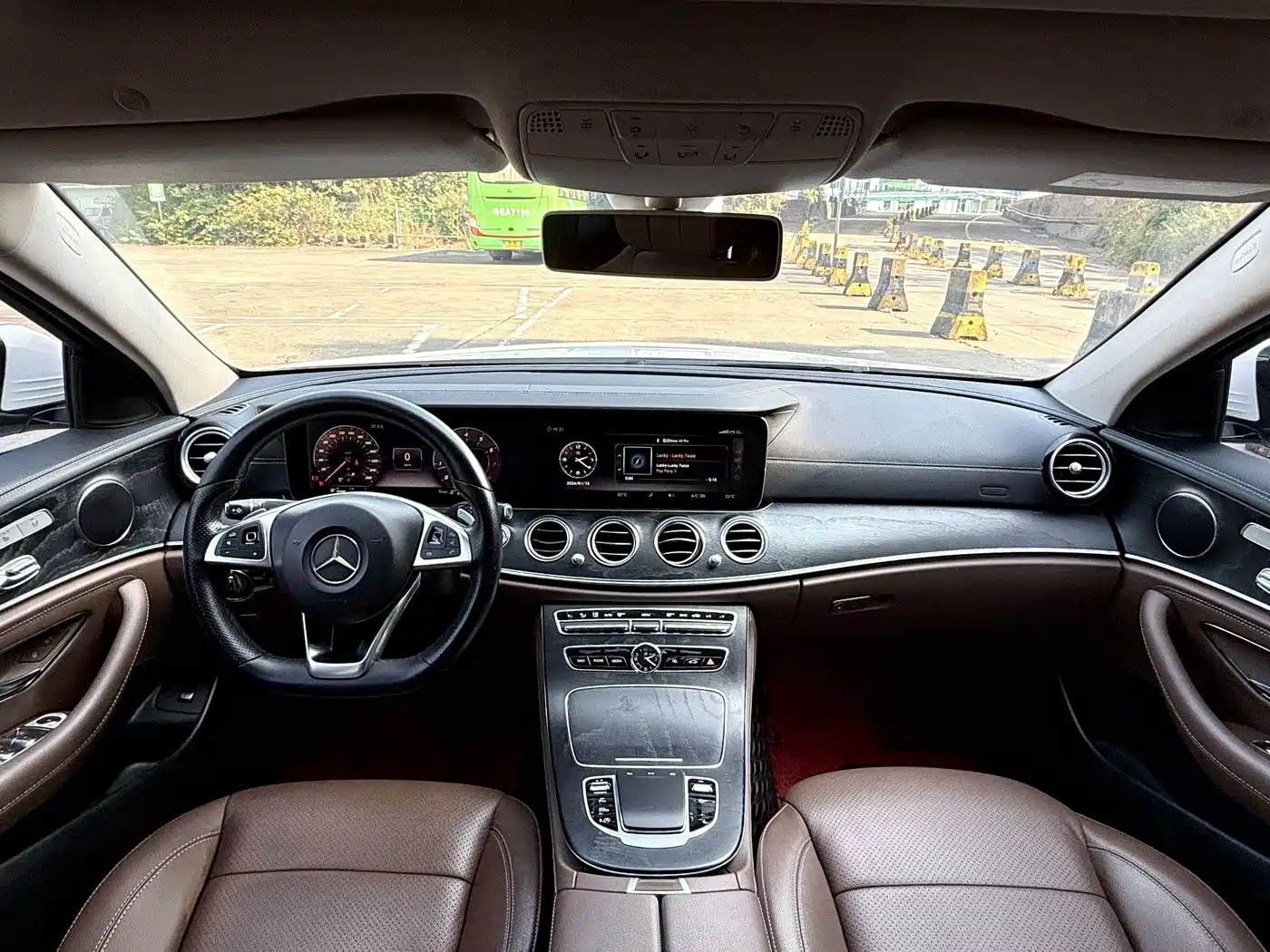 Mercedes-Benz E-Class 2016 E 300 L Sport Fashion Type фото 9