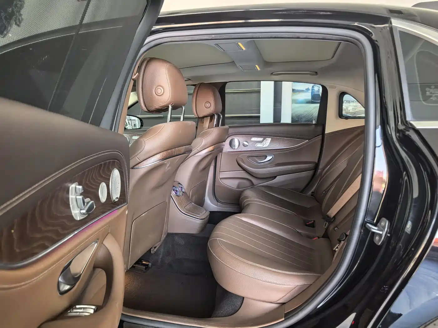 Mercedes-Benz E-Class 2022 Facelift E 300 L Luxury Style фото 12