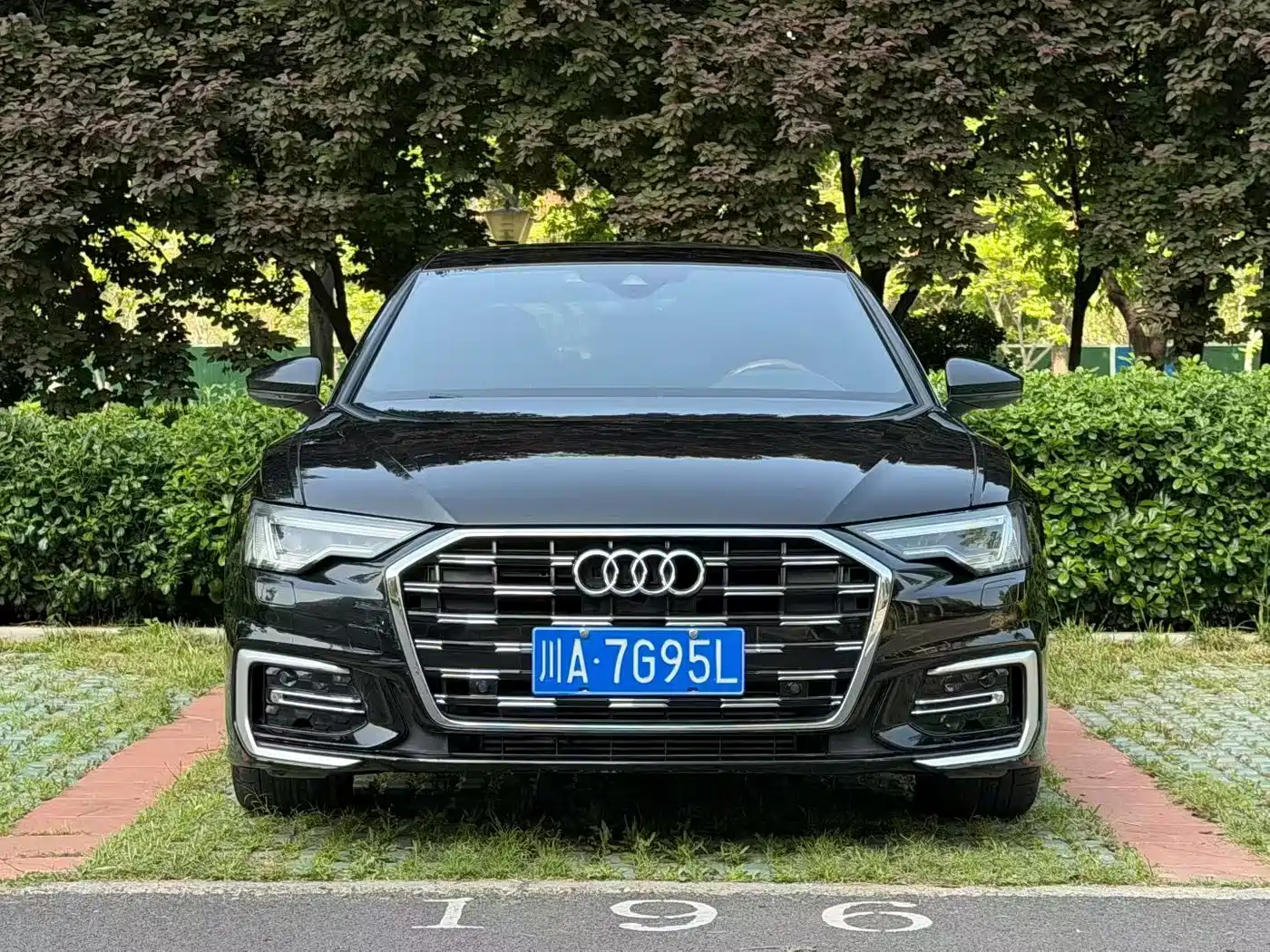 Audi A6L 2021 40 TFSI Luxury Sport фото 2