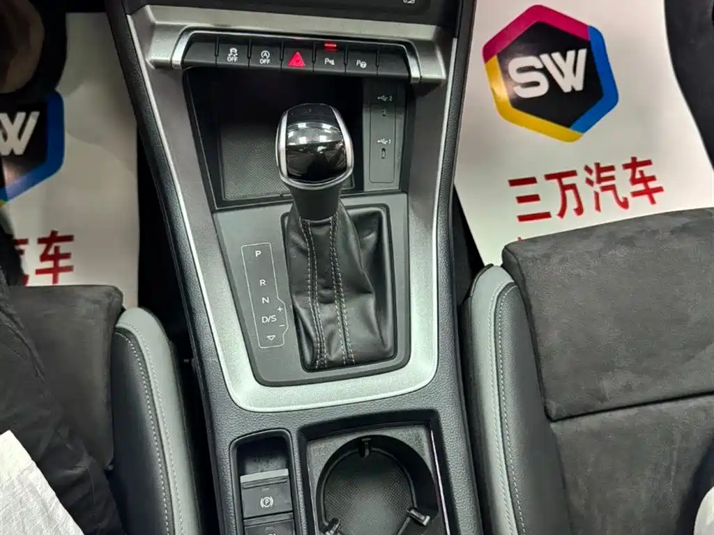 Audi Q3 2022 35 TFSI Fashion Dynamic фото 13