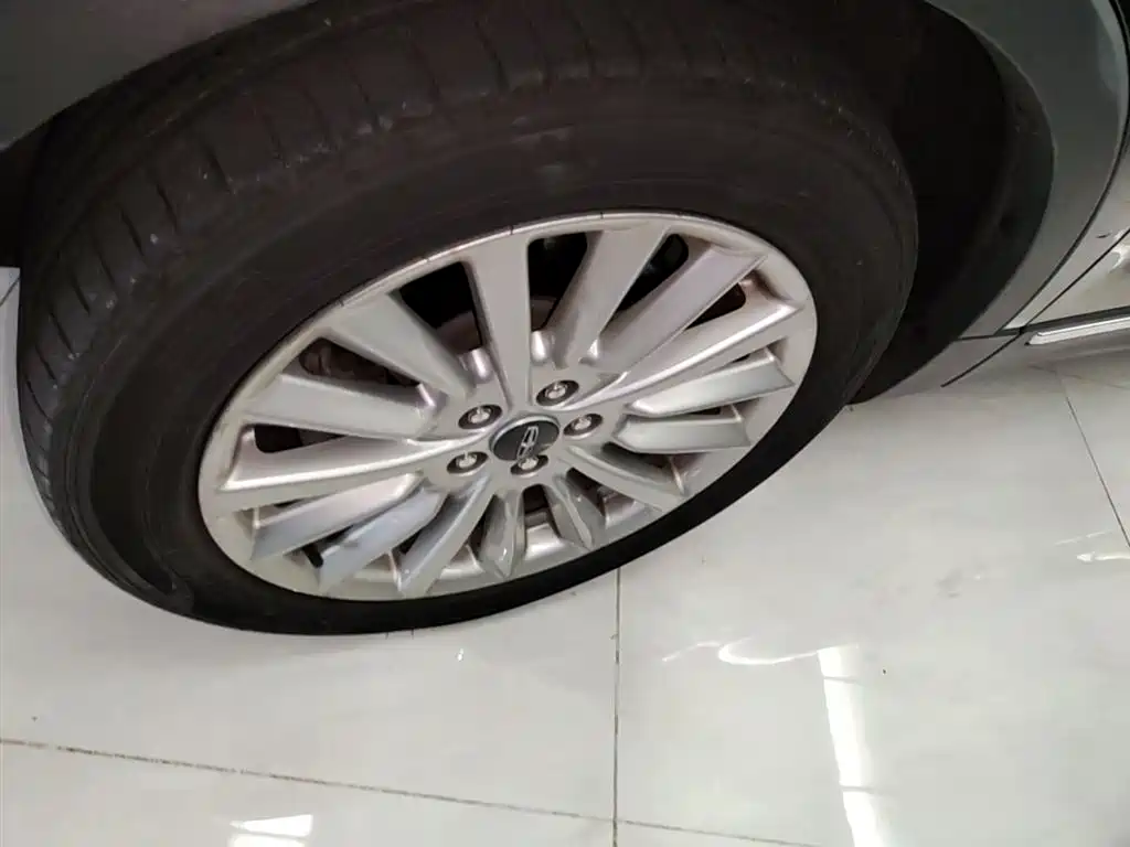 Lincoln MKC 2019 2019 2.0T 2WD Premium Edition China VI