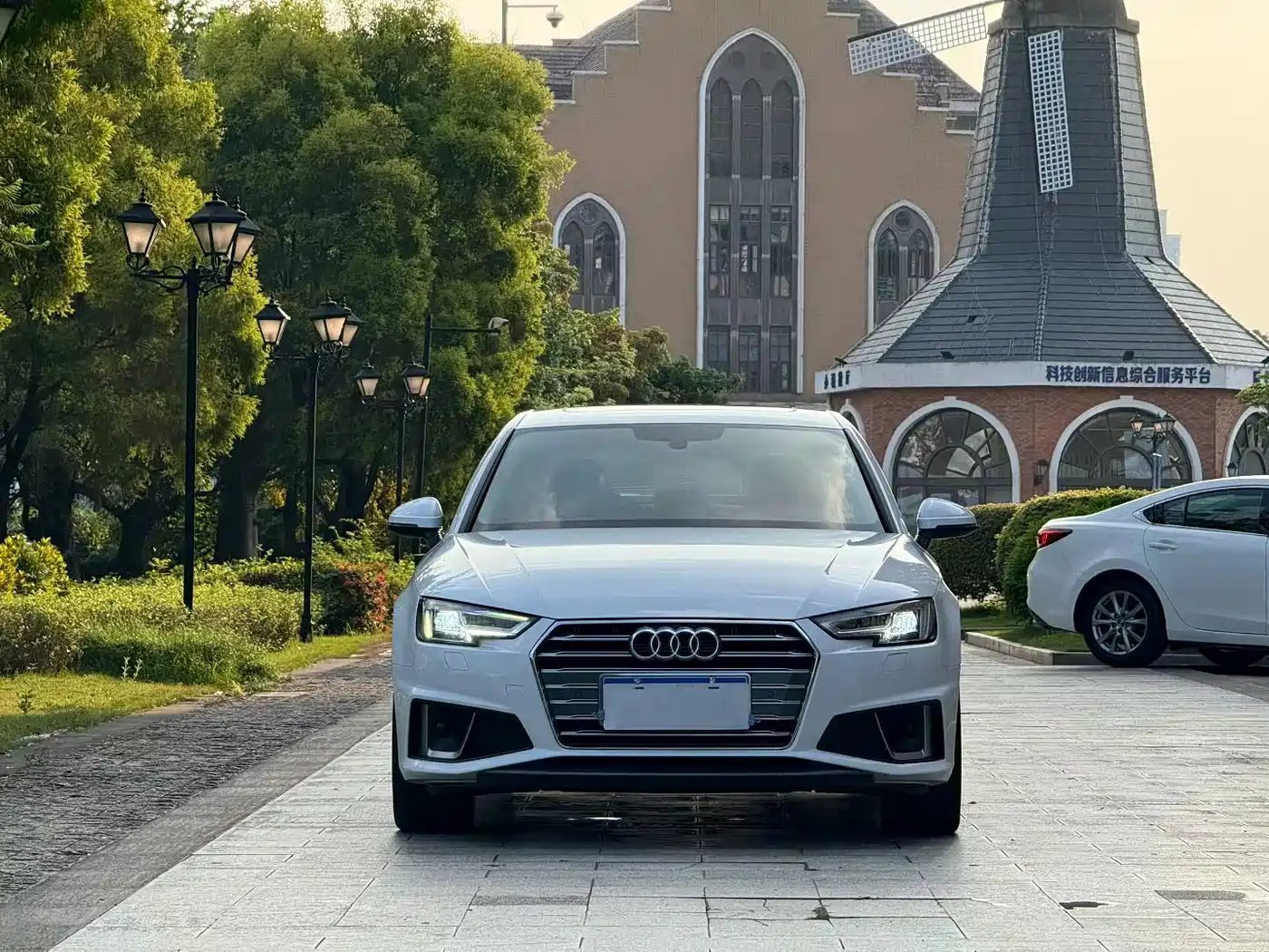 Audi A4L 2019 40 TFSI Fashion (China VI) фото 2