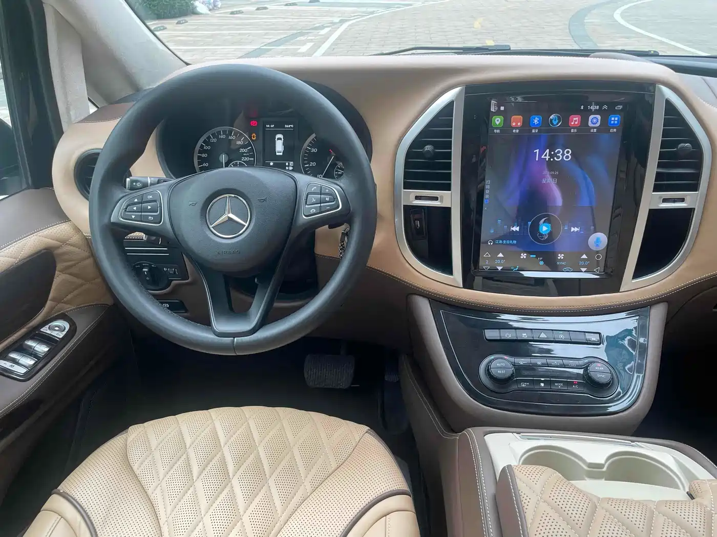 Mercedes-Benz Vito 2016 2.0T Elite Edition фото 12