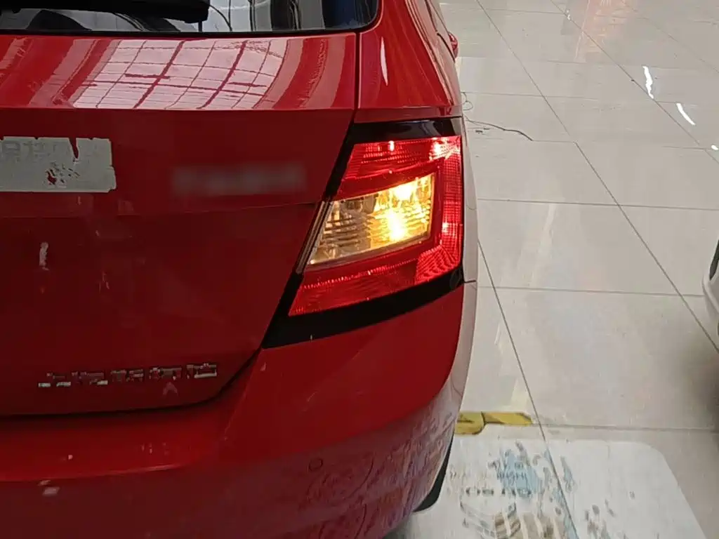 صورة 8 - Škoda Fabia