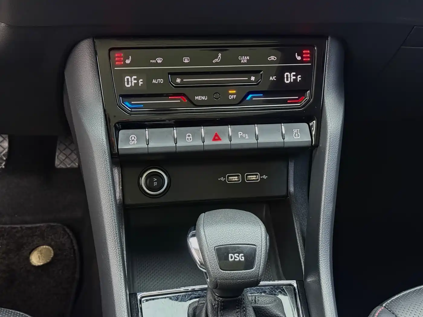 Škoda Karoq 2023 TSI280 Premium Edition фото 18