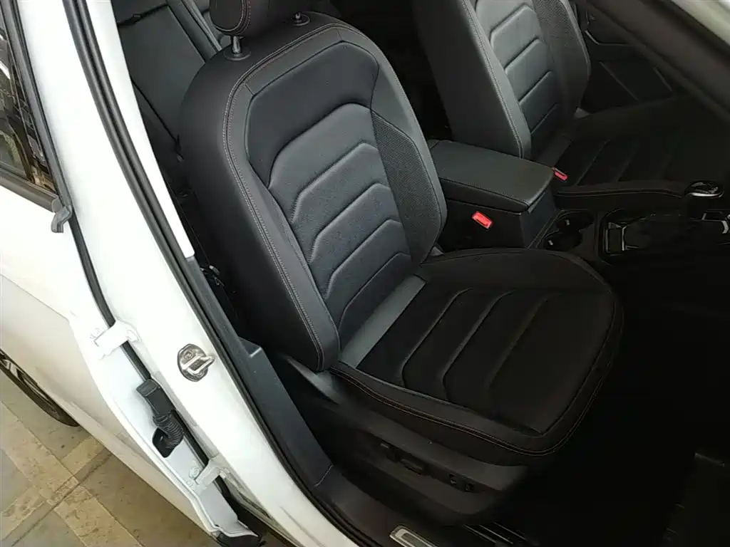 Volkswagen Tayron 2020 330TSI 2WD Luxury Smart Edition фото 25