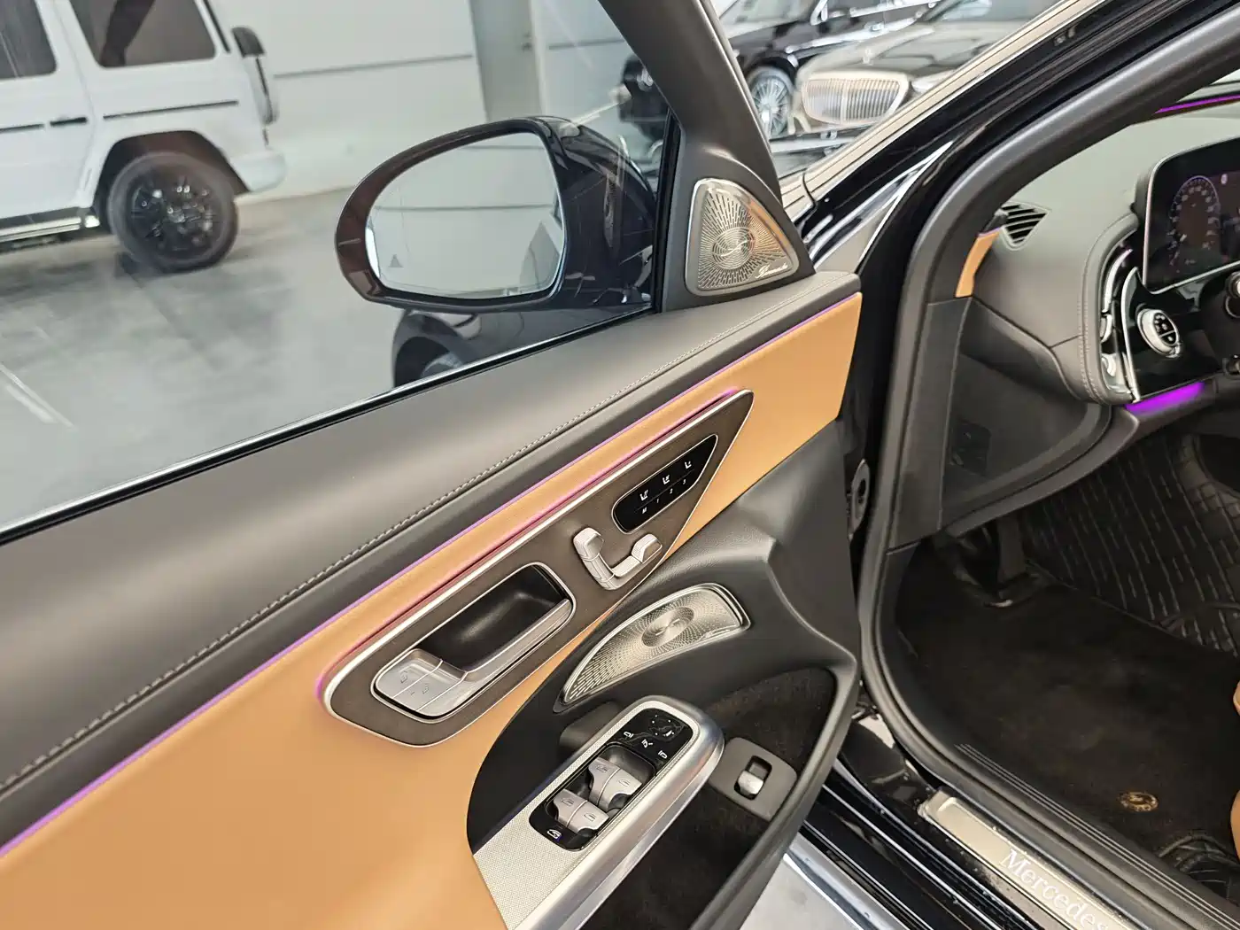 Mercedes-Benz E-Class 2024 Model E 300 L Luxury фото 11