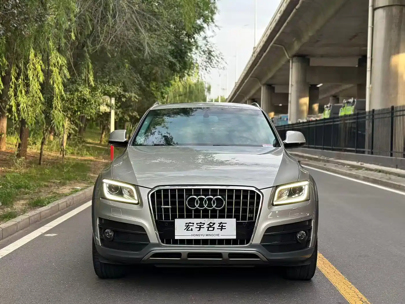 Audi Q5 2017 Plus 40 TFSI Technology фото 2