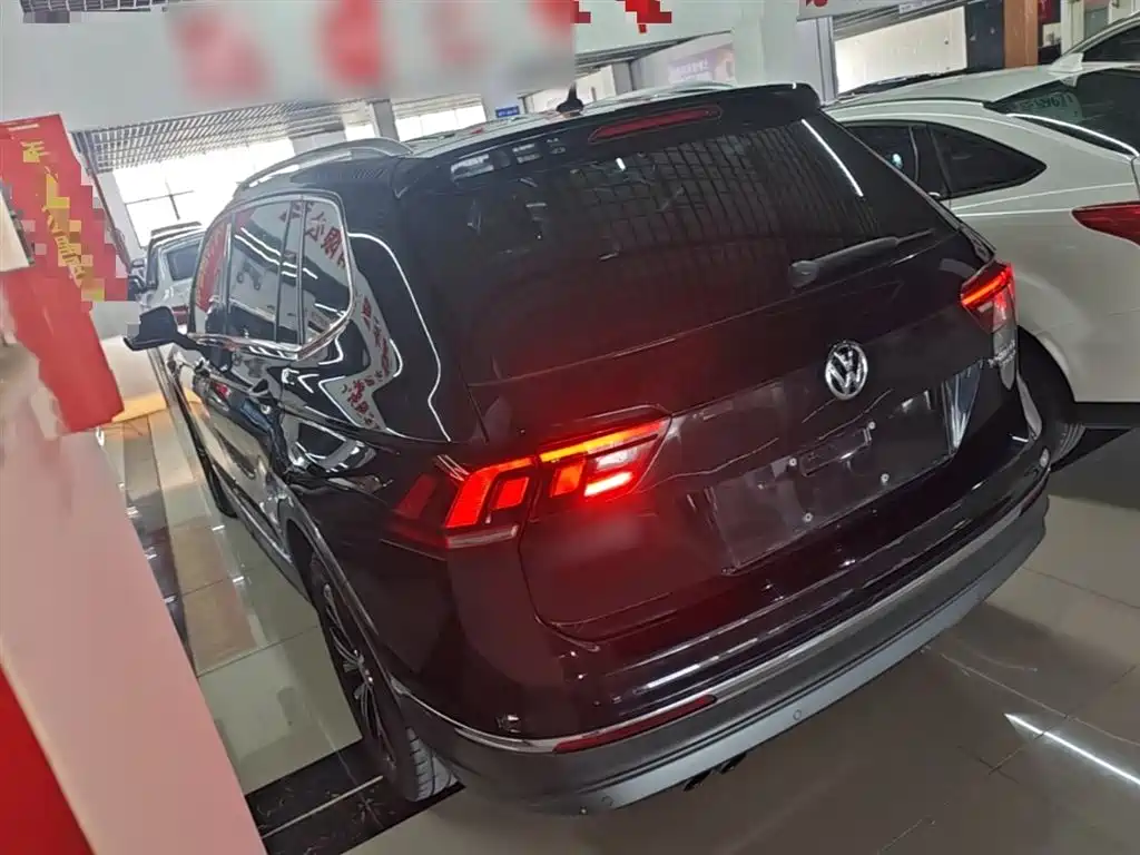 Volkswagen Tiguan L 2019 330TSI Automatic 2WD Panorama Comfort Edition China VI фото 5