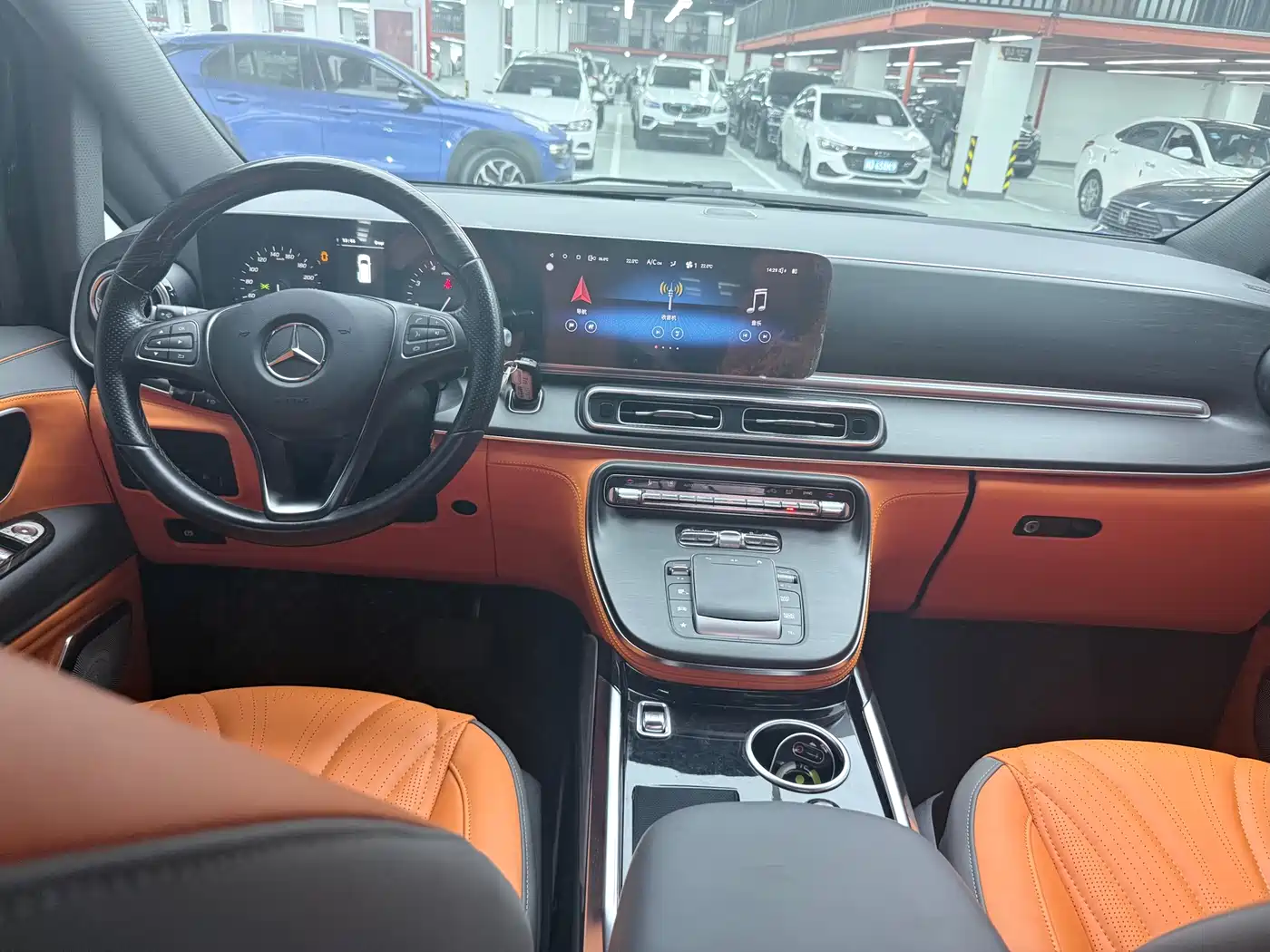 Mercedes-Benz Vito 2021 2.0T Business Edition 7-seater фото 10
