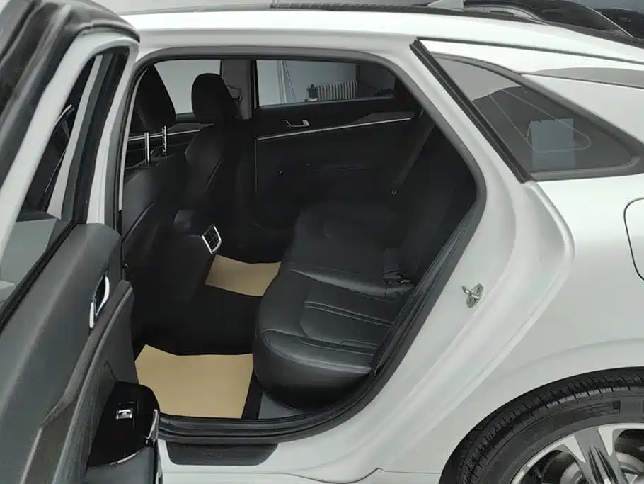 Kia K5 2021 270T CVVD Renewal Edition фото 11