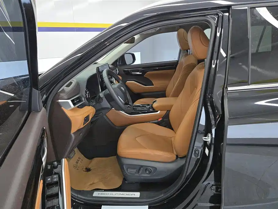 Toyota Highlander 2022 380T 4WD Premium 7-Seater фото 9