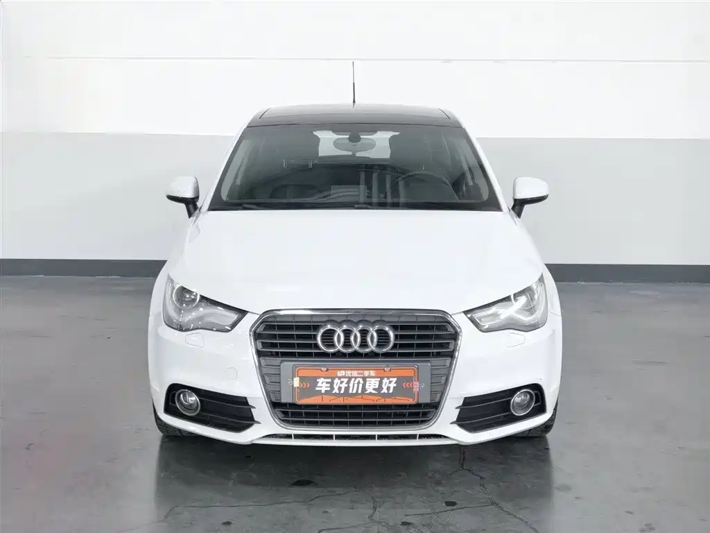 Audi A1 2014 30 TFSI Sportback Comfort фото 3