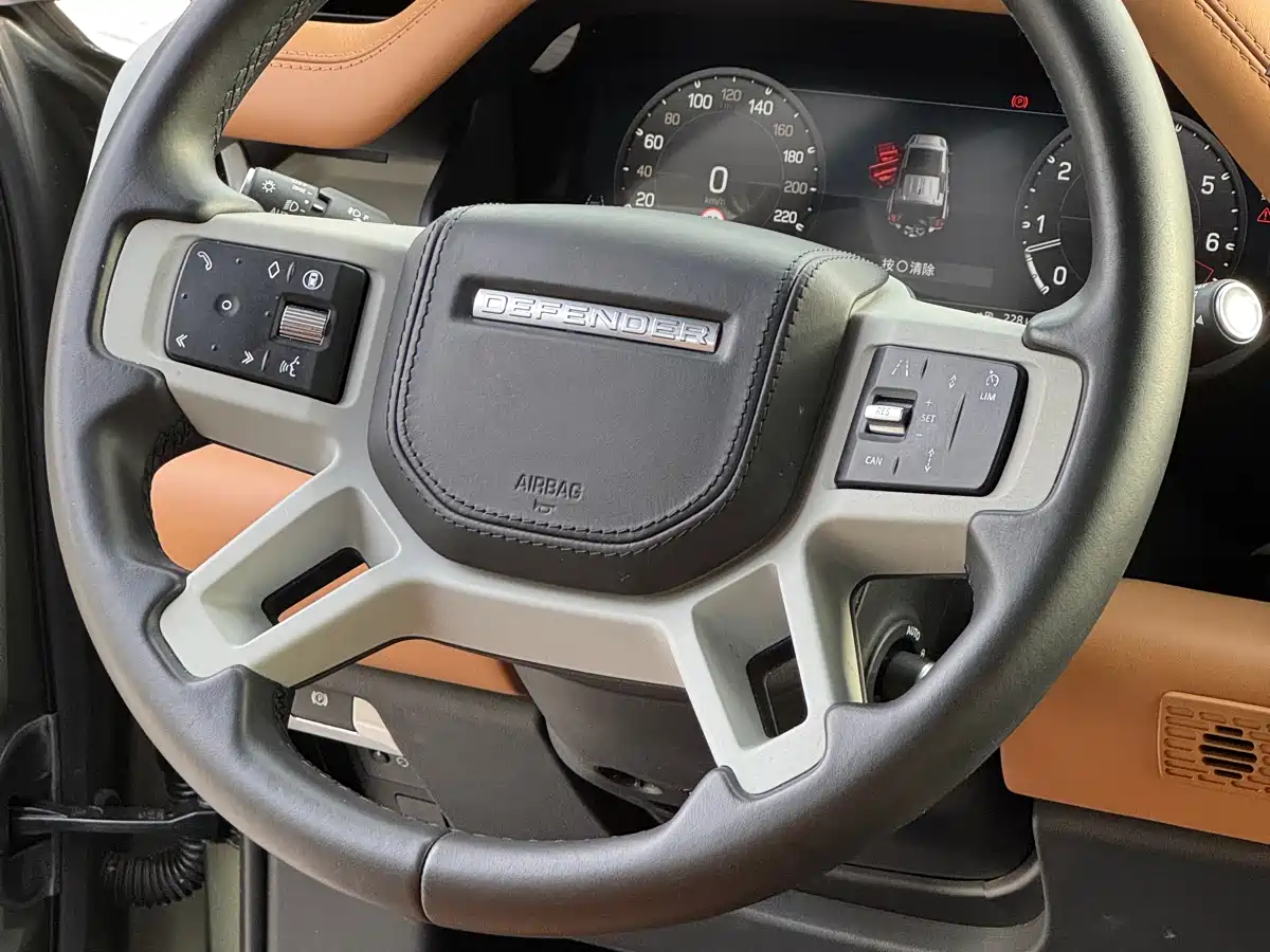 Land Rover Defender 2023 Facelift 110 3.0T P400 X-DYNAMIC HSE фото 12
