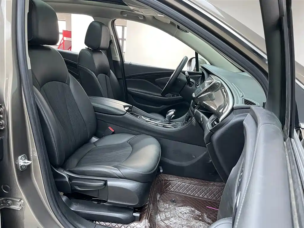 Buick Envision Plus 2018 20T 2WD Leading фото 20