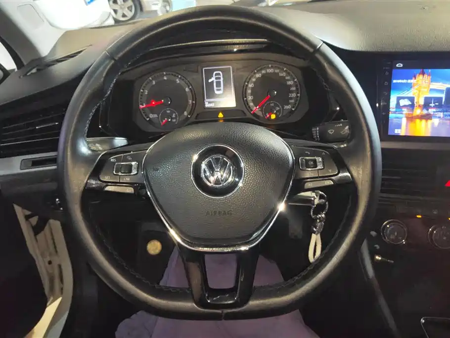 Volkswagen Bora 2019 1.5L Automatic Comfort Type фото 15