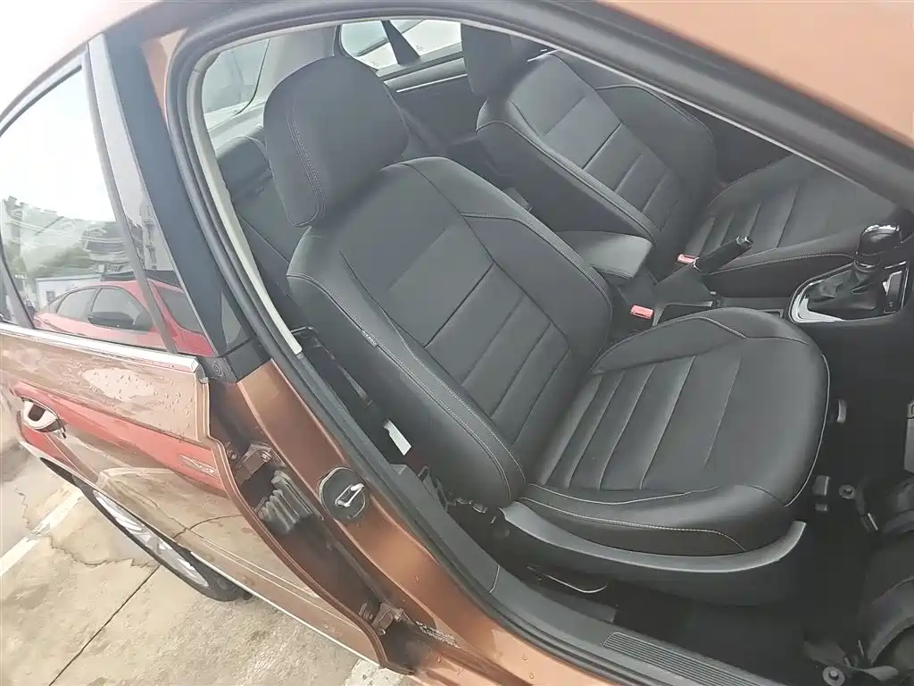 Volkswagen Bora 2018 1.5L Automatic Comfort фото 20