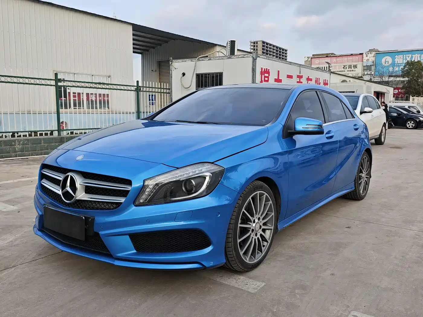 Mercedes-Benz A-Class (Import) 2015 A 200 Sport