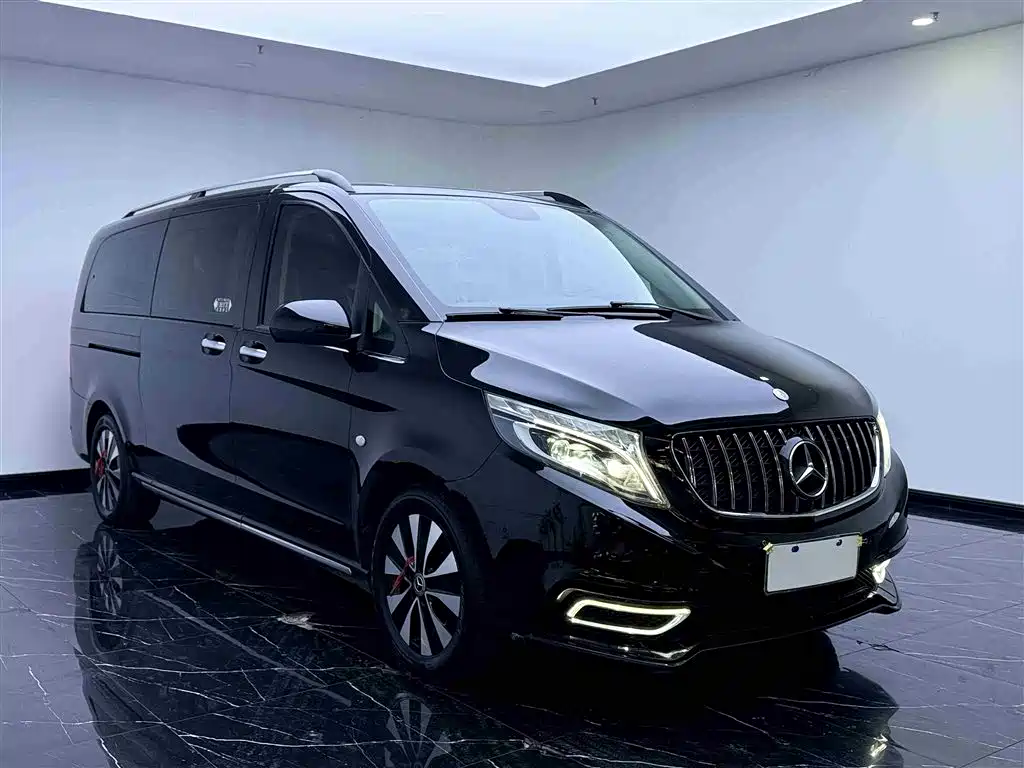 Mercedes-Benz Vito 2018 2.0T Business Edition China VI фото 3