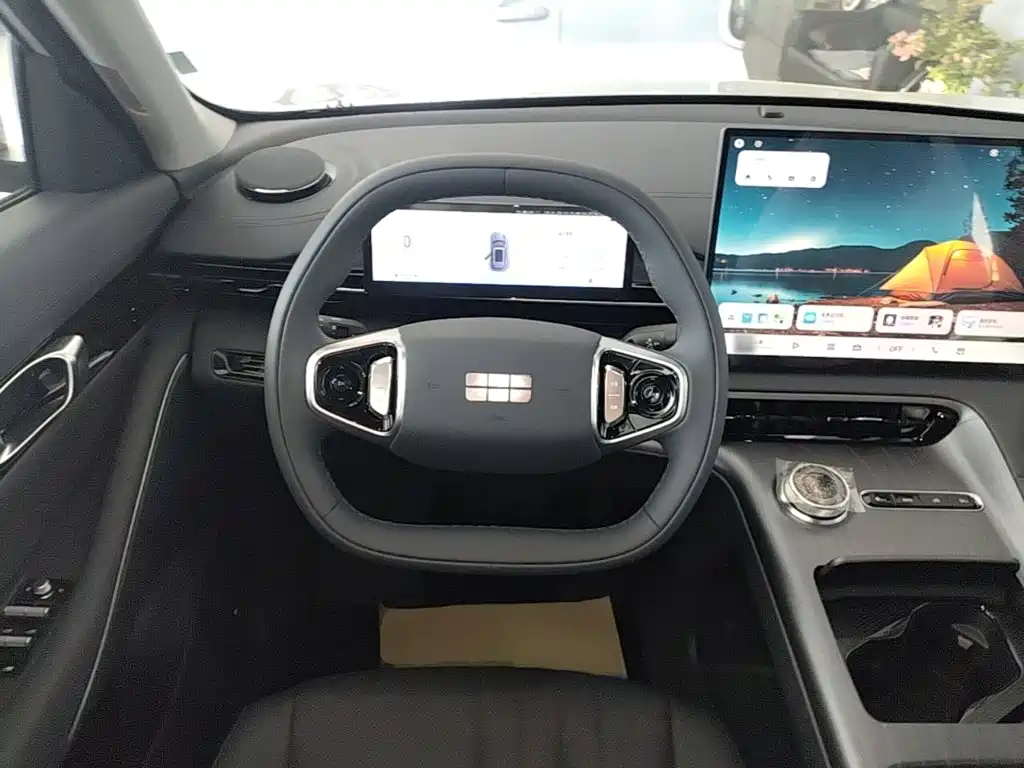 Фото 11 - Geely Galaxy Galaxy E5