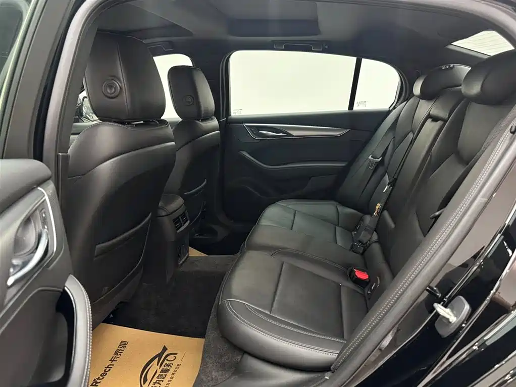 Cadillac CT5 2024 28T Luxury Model Pro фото 9