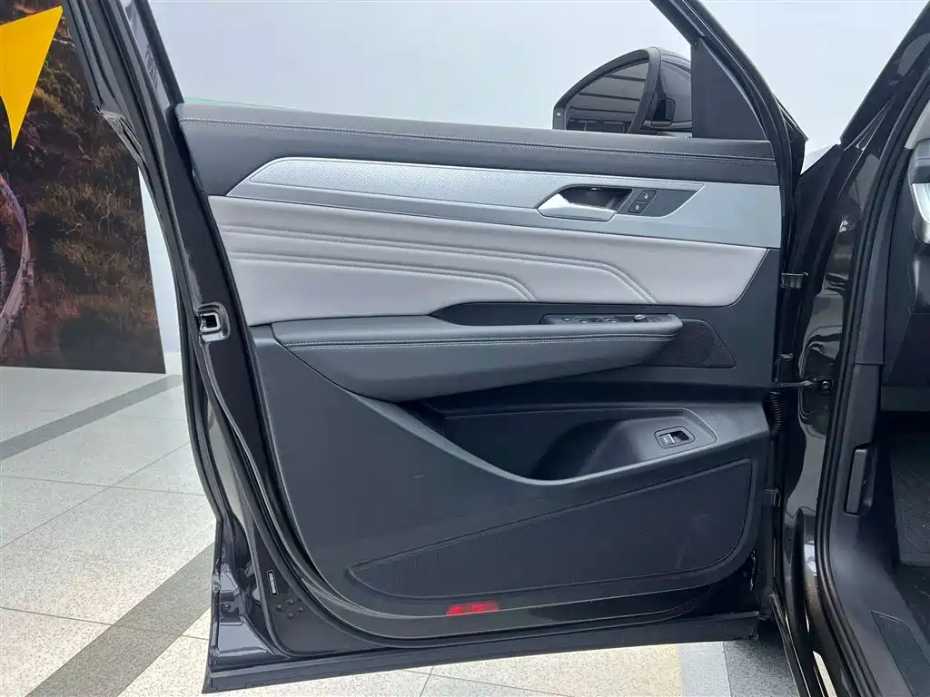 Volkswagen Talagon 2025 330TSI Luxury Cruise Public Edition фото 16