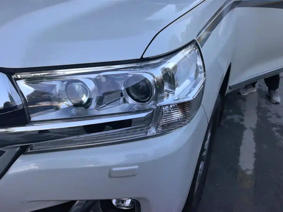 Toyota Land Cruiser 2016 4.6L Automatic VX-R фото 5