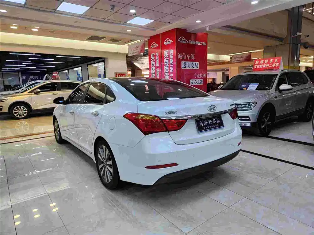 Hyundai Mistra 2016 1.8L Automatic Smart GLS фото 13