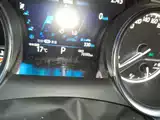 Фото 8 - Toyota Camry