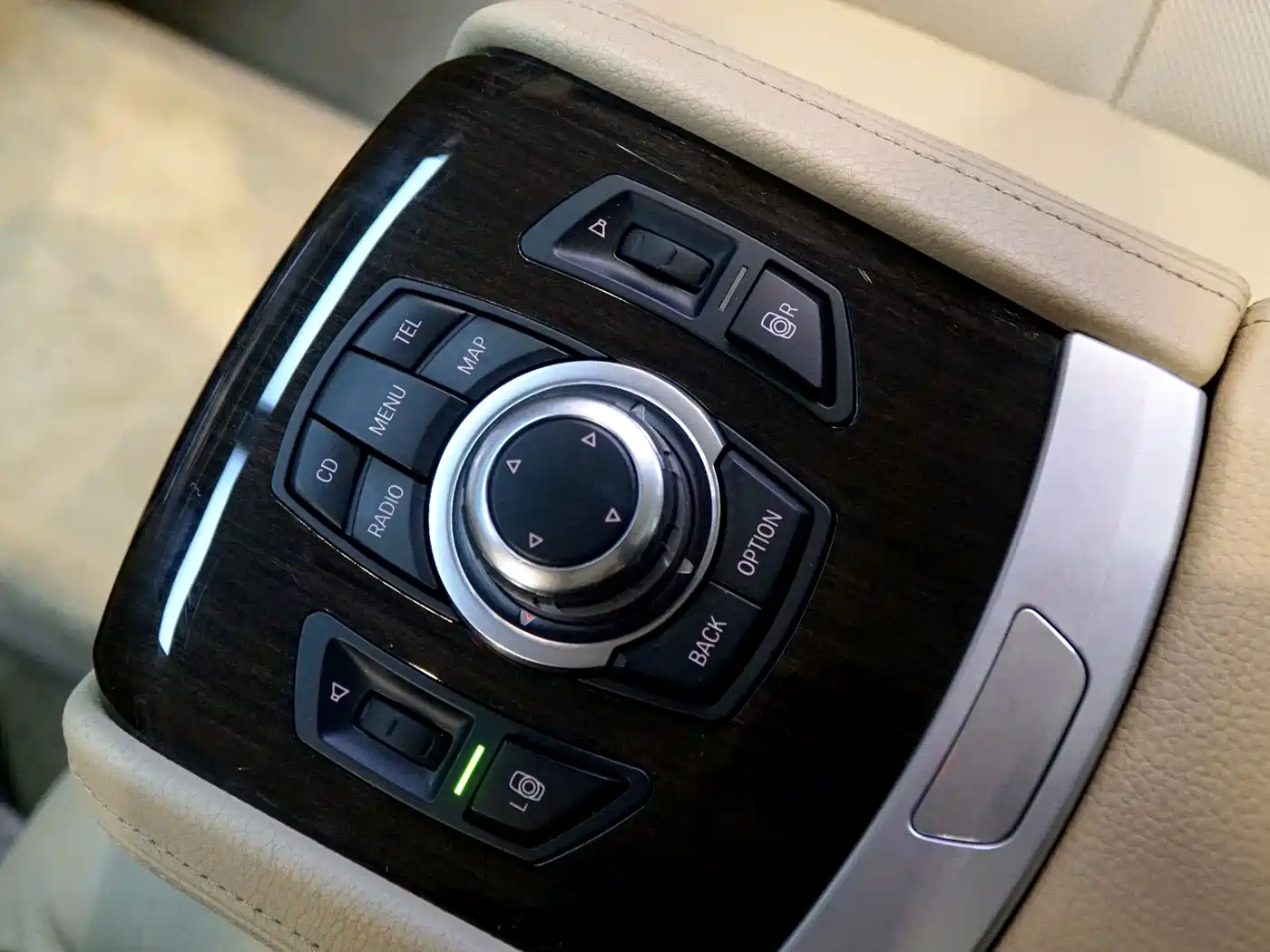 BMW 7 Series 2012 2010 4.4T Hybrid