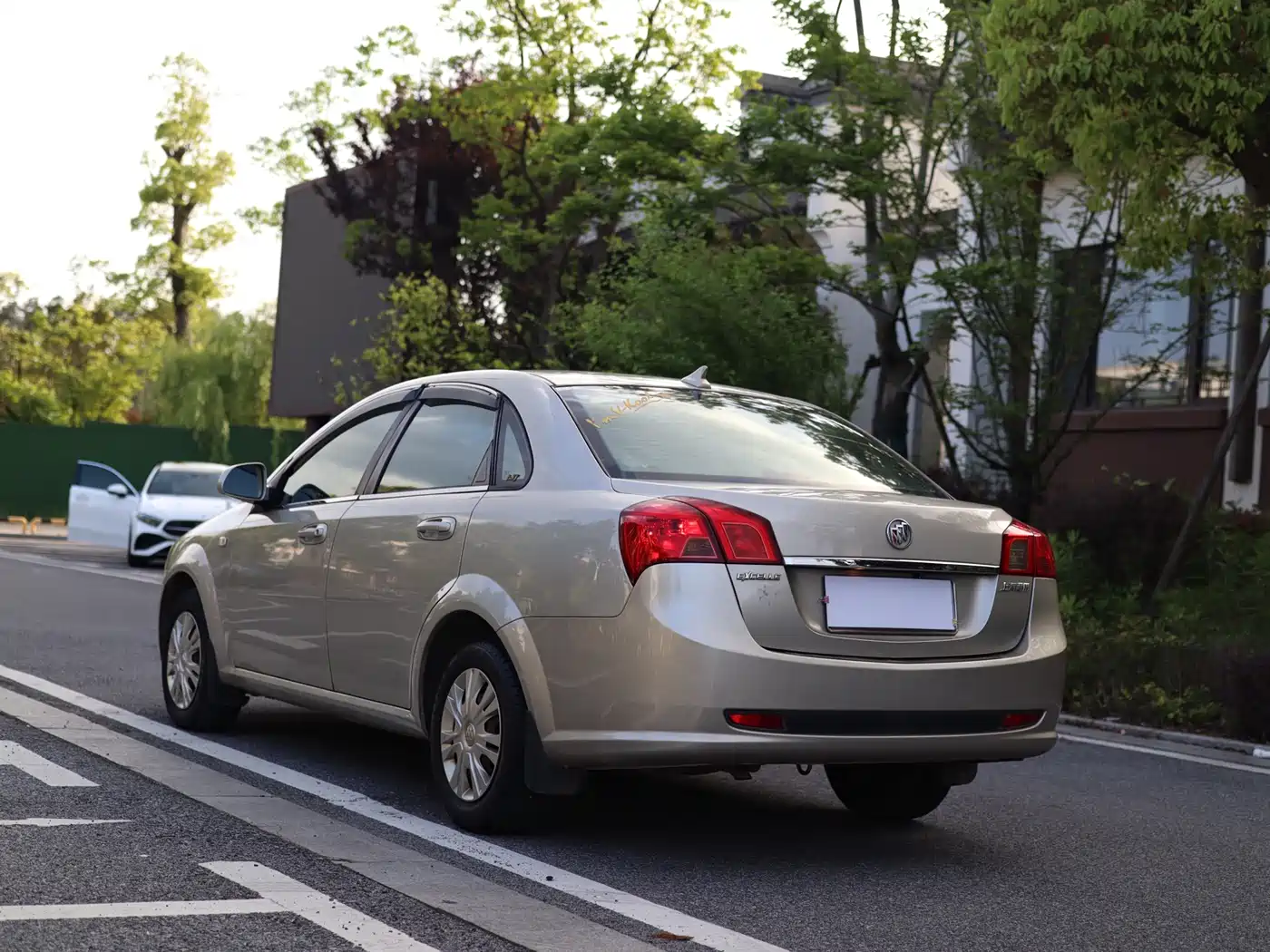 Buick Excelle 2015 1.5L Automatic Classic фото 4