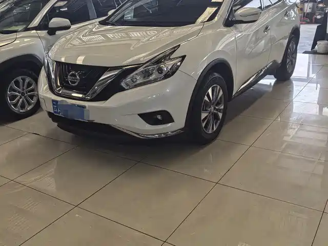 NISSAN LOULAN