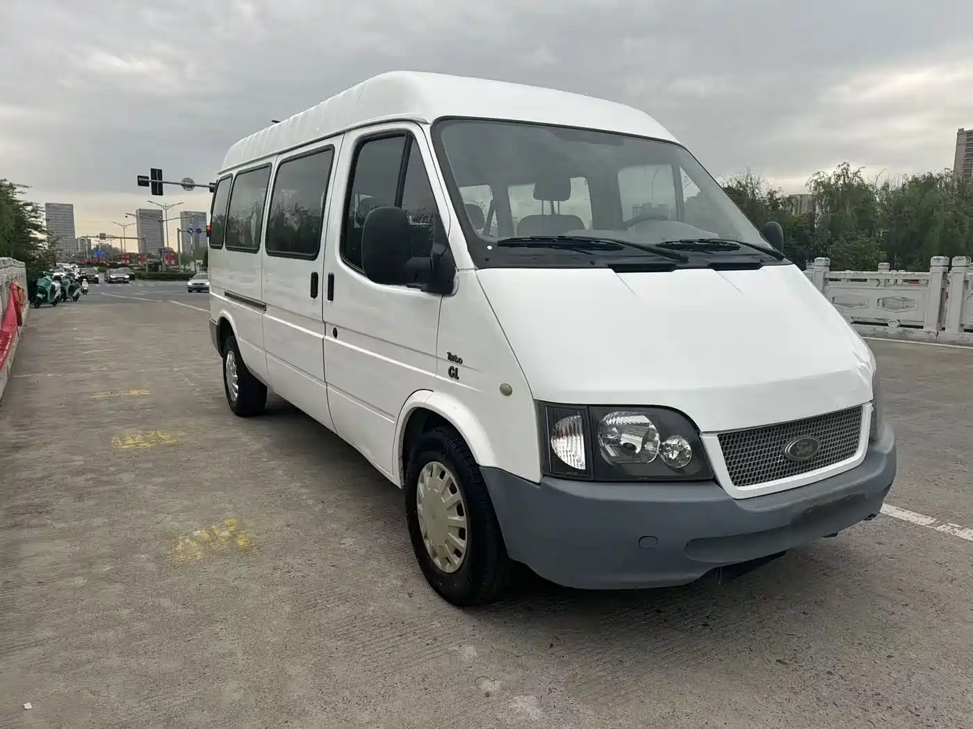 Ford Classic Transit 2013 2013 2.8T Diesel Rear Single Tire Extended Wheelbase Medium Roof JX493ZLQ3A