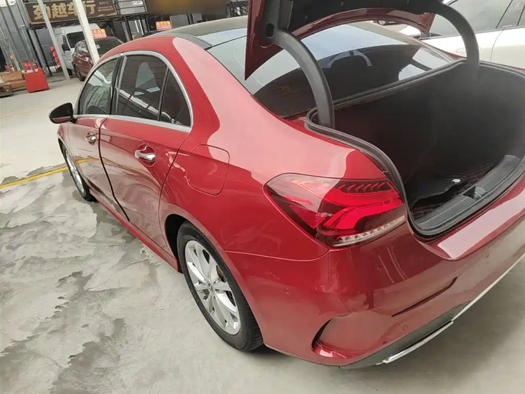 Mercedes-Benz A-Class 2020 A 200 L Sport Sedan фото 5