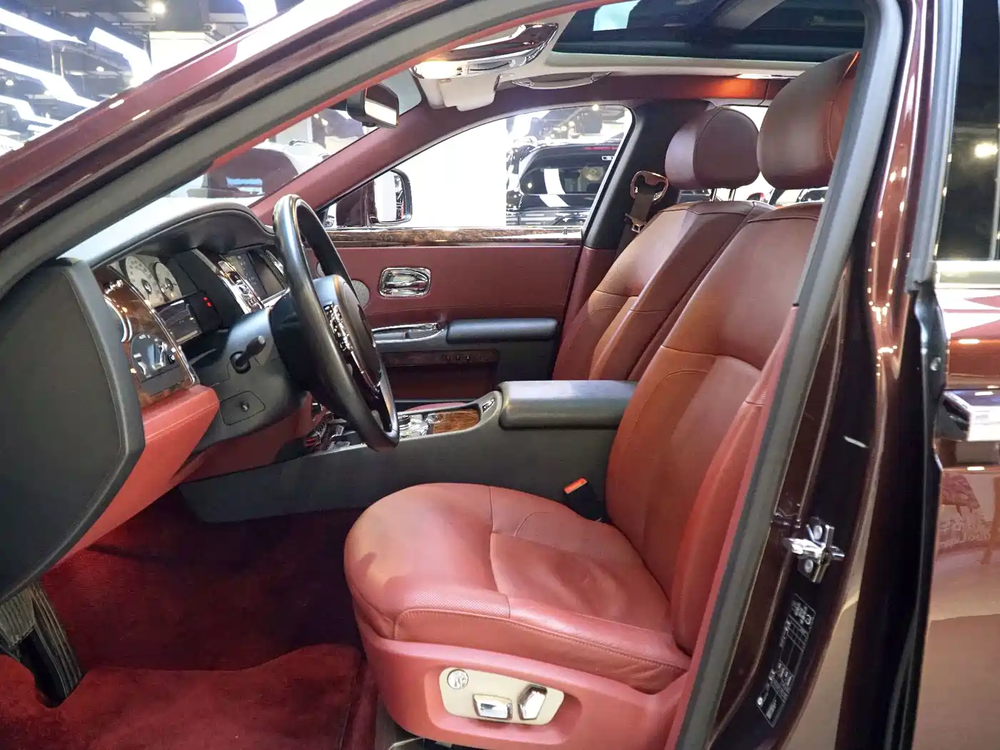 Rolls-Royce Ghost 2011 2010 Model 6.6T Standard